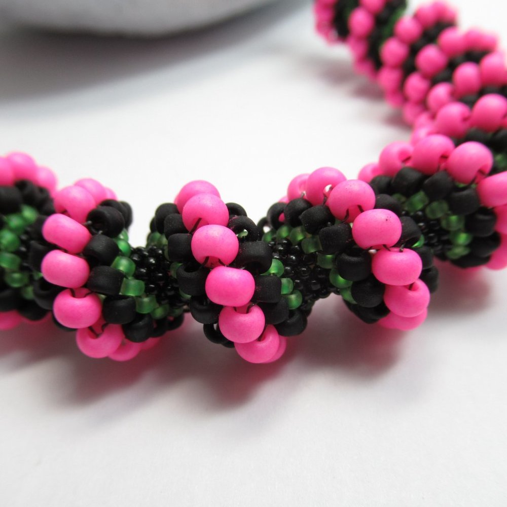 Neon pink and Black Cellini Necklace - Picture 4 of 11